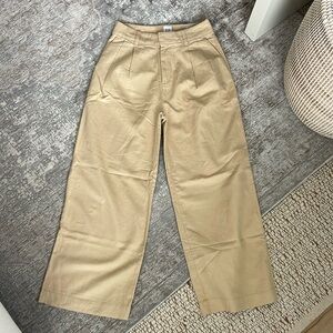 Gap Linen Blend Pleated Trouser Pant in Cashew